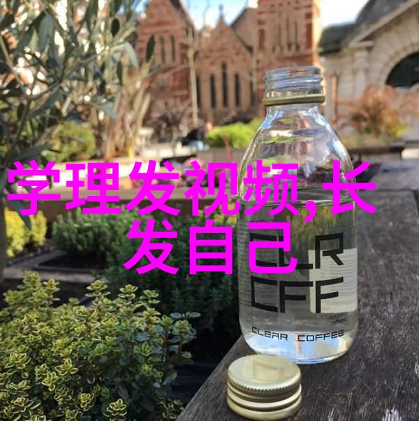 50岁女人最好看短发直发时尚中年女性简洁优雅的短发造型