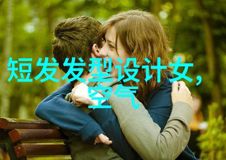 男孩头和丸子头相结合的2019-2020女生流行趋势