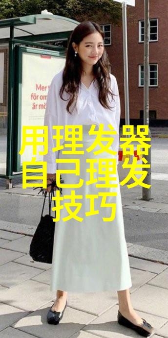 60岁女人洋气的发型2022款 - 时尚之选60岁女性经典优雅发型新趋势