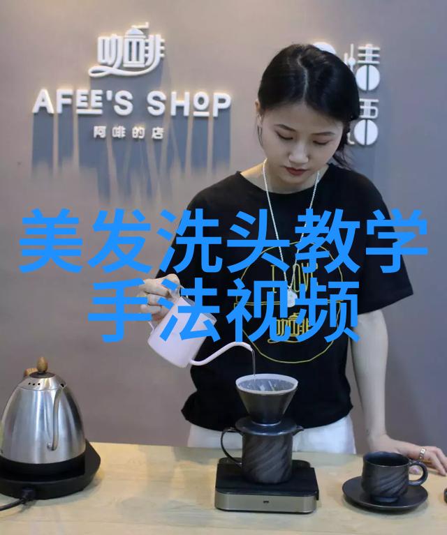 50岁女人显年轻的短发发型 - 时尚逆袭50岁女性如何通过短发展新魅力