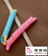 巧用工具 diy浪漫卷发发型