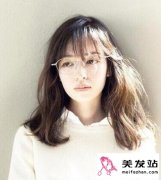 适合方脸女生的发型 柔和脸部线条让脸型更完美