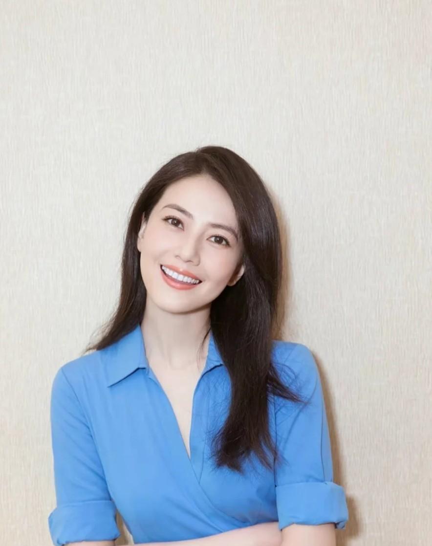 中年短发图片减龄女2023款_中年短发图片减龄女2023年_中年短发图片女减龄2023