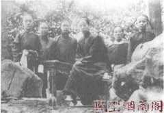 重生香江美妇：梦回繁华，岁月风华